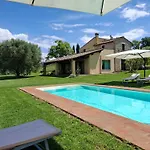 Il Casale Degli Ulivi- Splendido Casale Panoramico Con Piscina A 30 Min Da Roma Gra Dom wakacyjny Calvi dellʼ Umbria