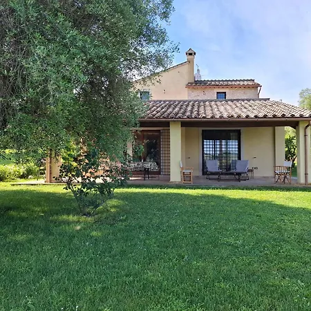 Il Casale Degli Ulivi- Splendido Casale Panoramico Con Piscina A 30 Min Da Roma Gra Ferienhaus Calvi dellʼ Umbria